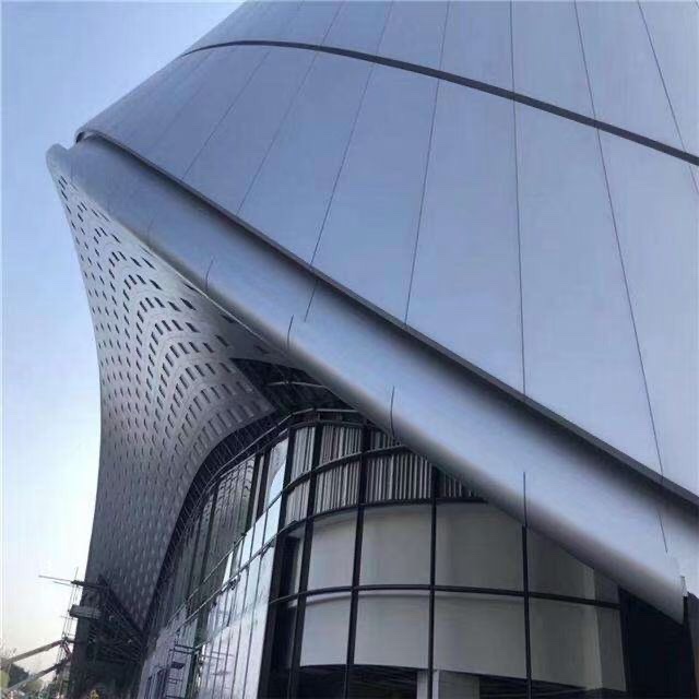 冲孔氟碳铝单板幕墙外墙雕花镂空门头铝天花吊顶墙面室内白色铝板
