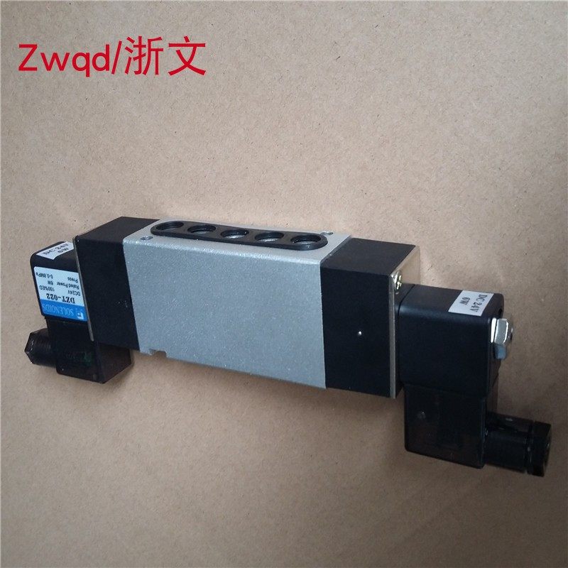 电磁阀板式Q35D2C-15 Q35D2C-10 08方大三位五通双电控换向阀