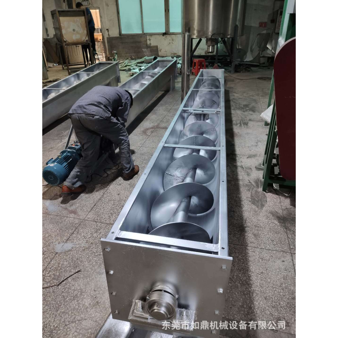 厂家U型绞龙输送机 污泥干粉上料机U型螺旋提升机