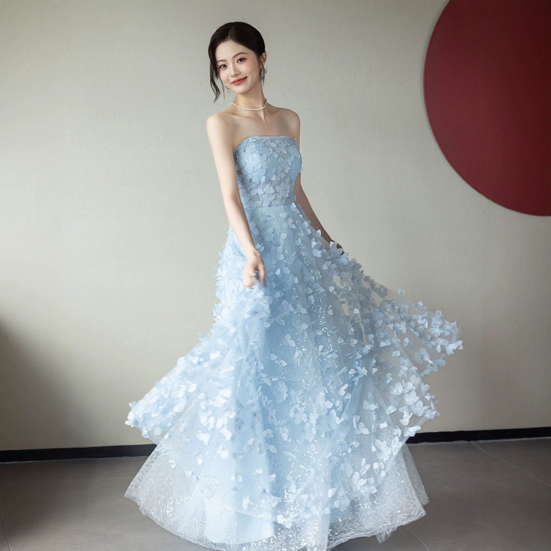 超仙晚礼服裙轻奢小众高端订婚敬酒服新娘晨袍宴会主持人女高级感图片