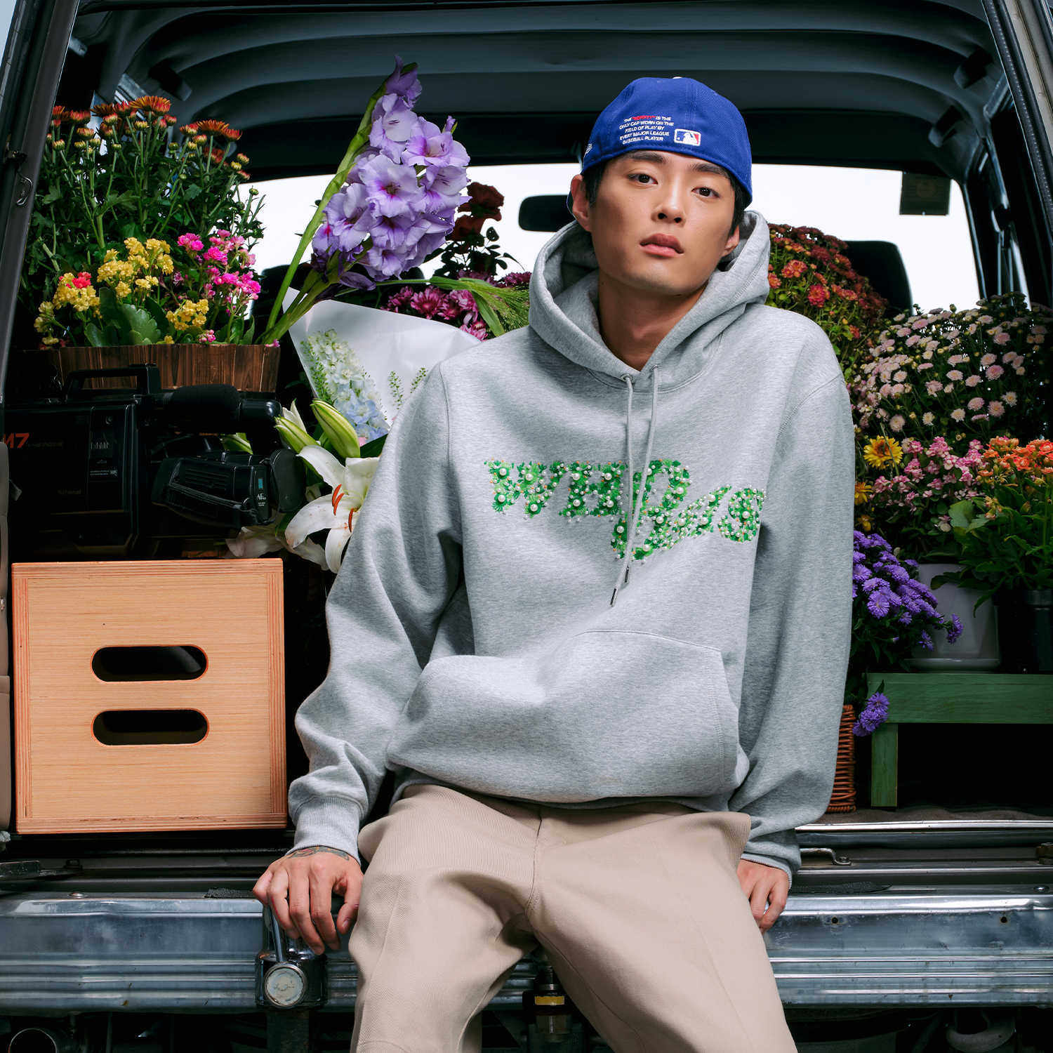 WHOOSIS(不知其名)碎花珍珠毛线绣帽衫卫衣秋季百搭简约潮男女