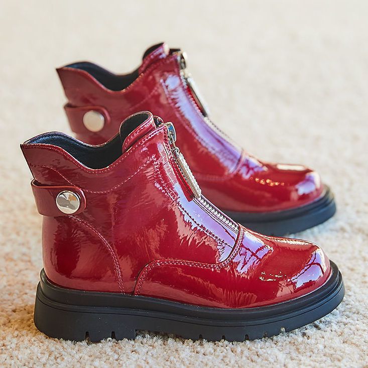 女童亮皮靴子马丁靴秋冬儿童棉鞋2025新款加绒英伦风防滑软底短靴