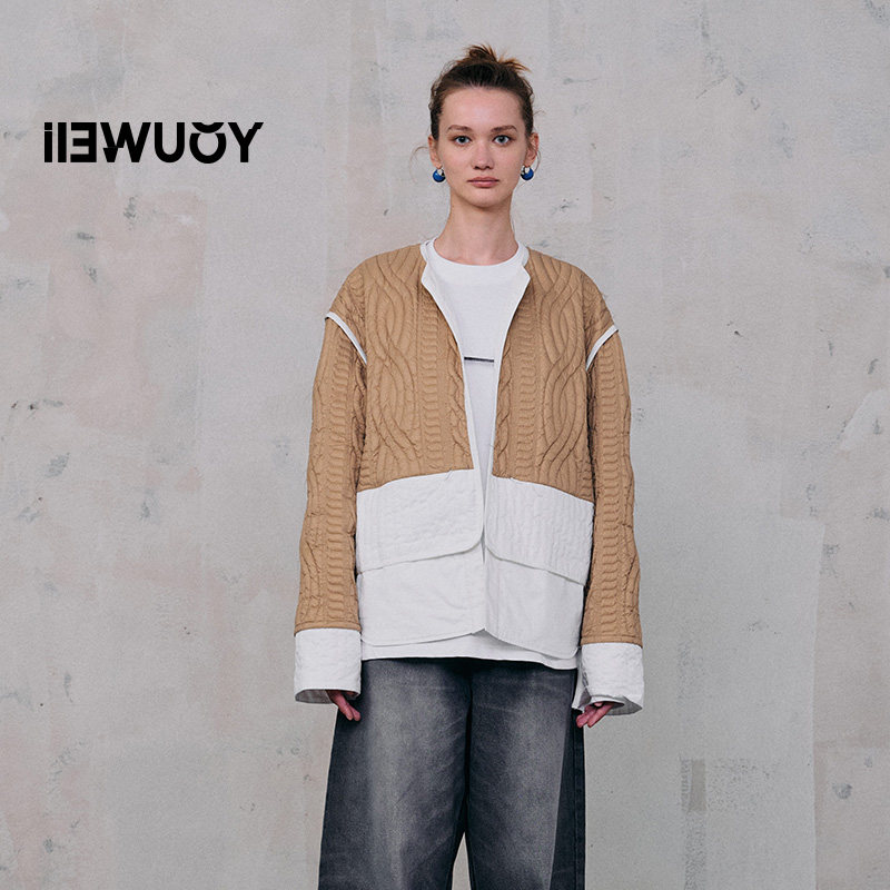 有尾复古粗花拼接短羽绒服