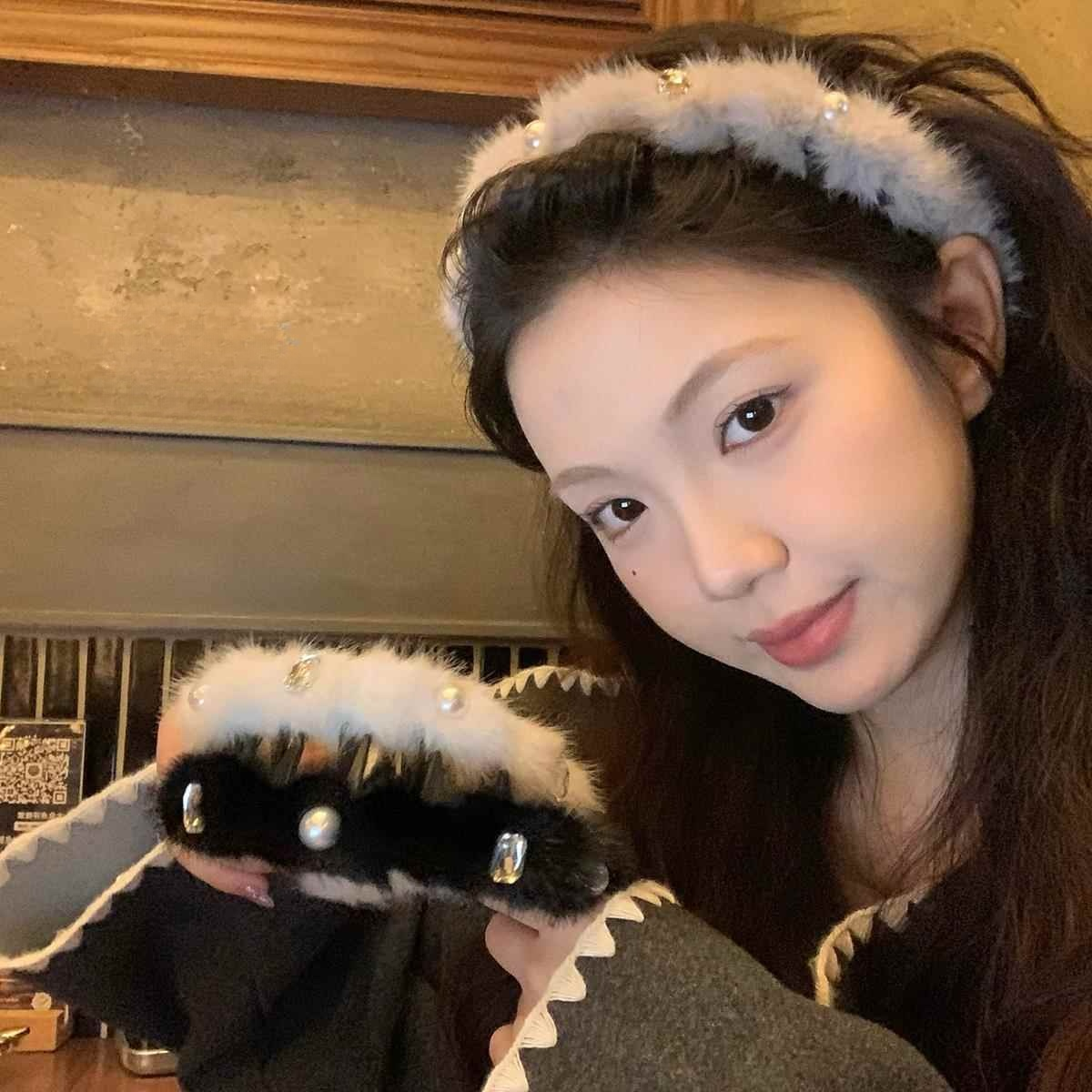 秋冬2025新款日期通勤洗脸防滑