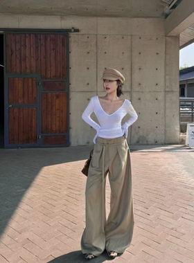 一整套入秋穿搭辣妹性感白色V领长袖T恤打底衫短款上衣休闲裤套装