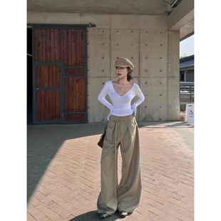 一整套入秋穿搭辣妹性感白色V领长袖T恤打底衫短款上衣休闲裤套装