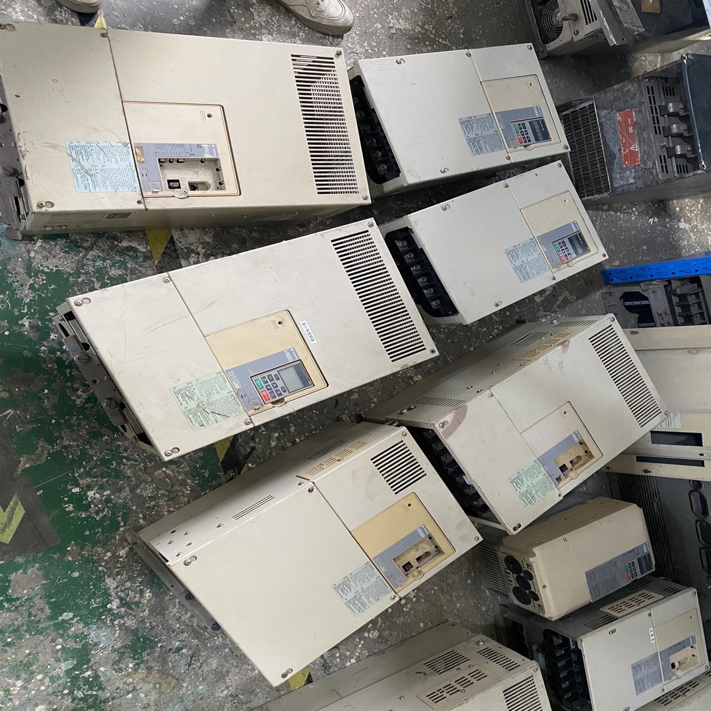 （设备配件）安川变频器  H1000系列