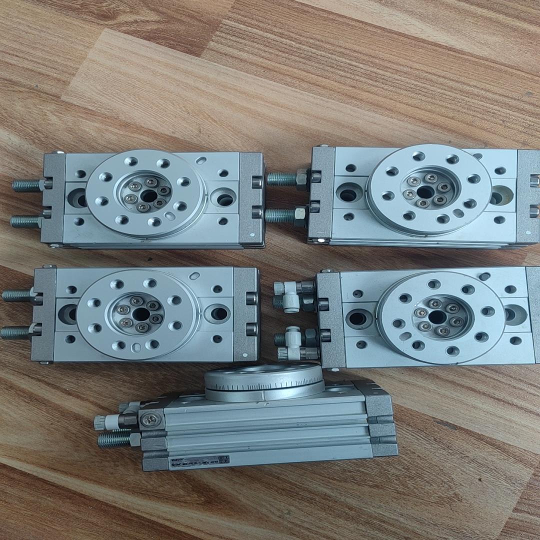 正品SMC摆台MSQB20A共10个