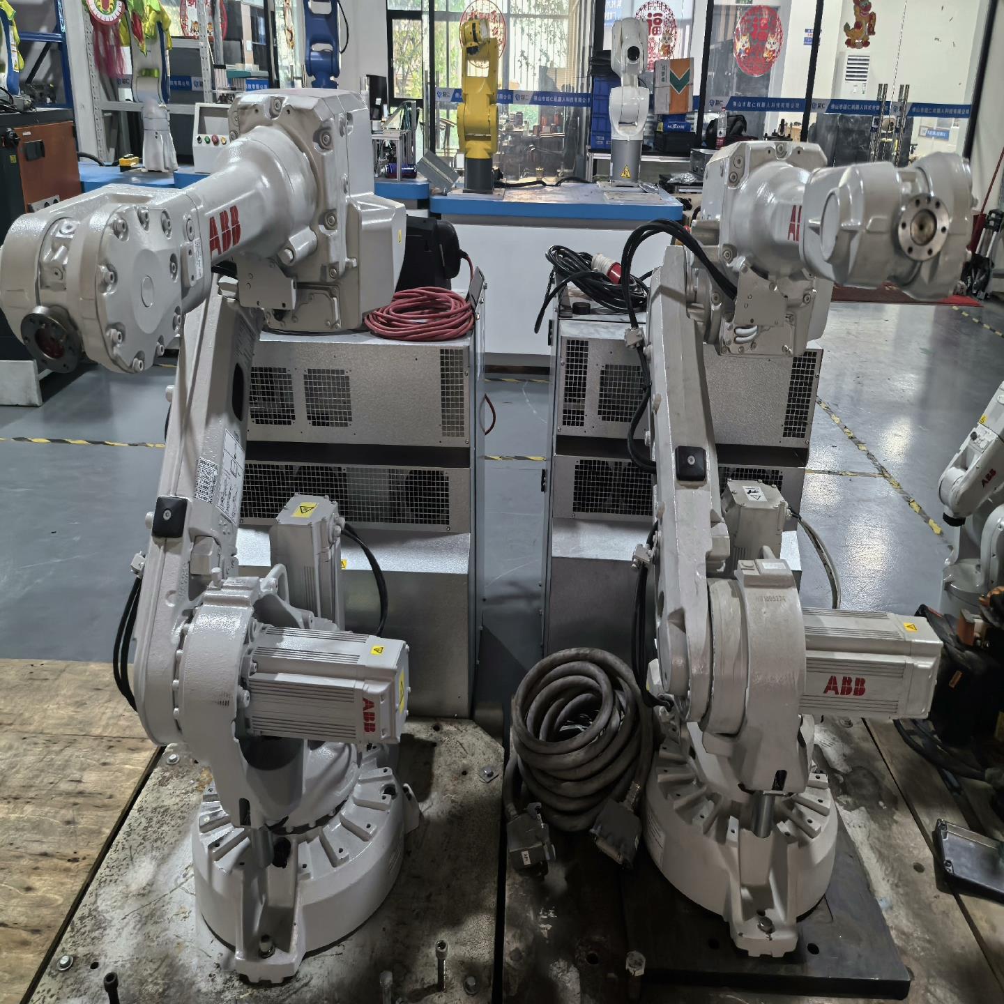 ABB机器人 IRB2600-20/1.65  橙色  白色