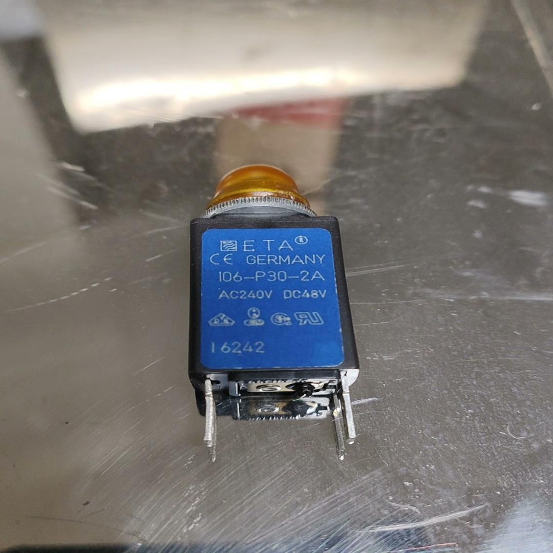 106-P30-2A  ETA开关断路器