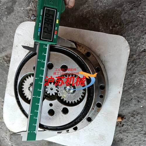 谐波减速器具体型号，具体减速比也。轴径参数看图片。想