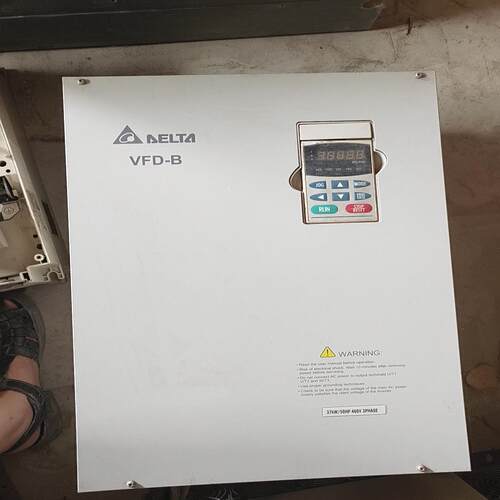 （设备配件）拆机一台台达变频器   VFD370B43A  成色非常漂亮