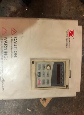 富凌变频器DZB300B011.0/P015.0L4A，11