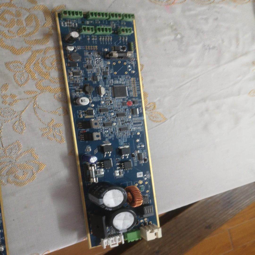 STM32F103VCT6开发板有6张