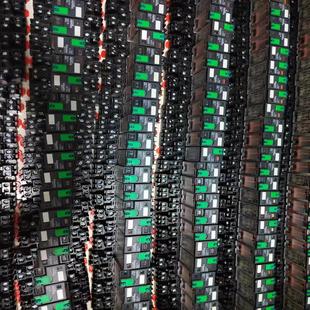 小型中间继电器RXM2LB2BDRXZE1M2C