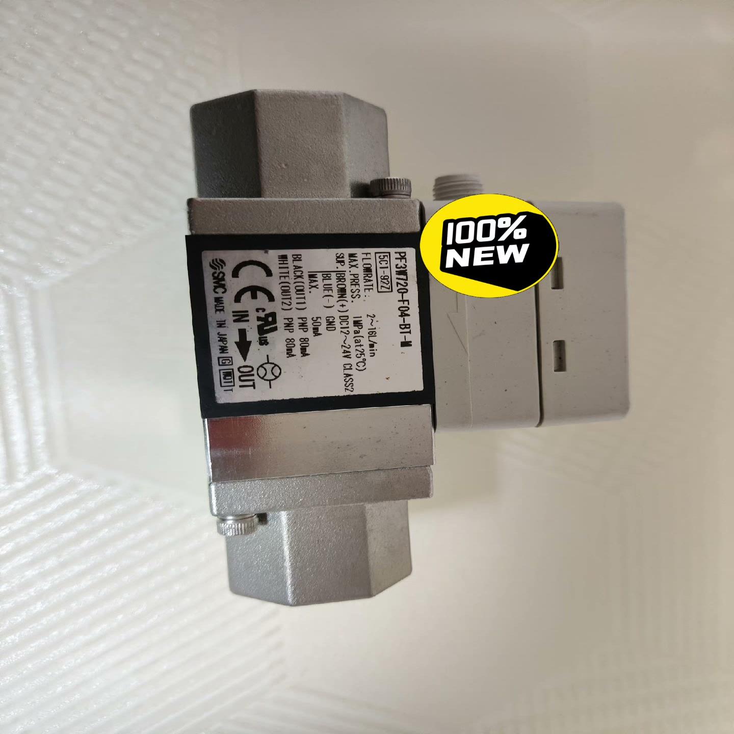 正品SMC流量开关PF3W720-F04-BT-M   全新