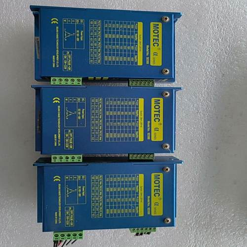 MOTEC  SD388驱动器，电机SM3-615成色好议价