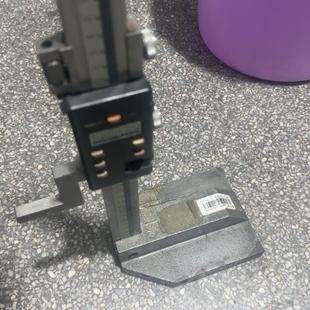 广陆高度尺0～500mm 顶 成色可见下图实拍电池盖丢了