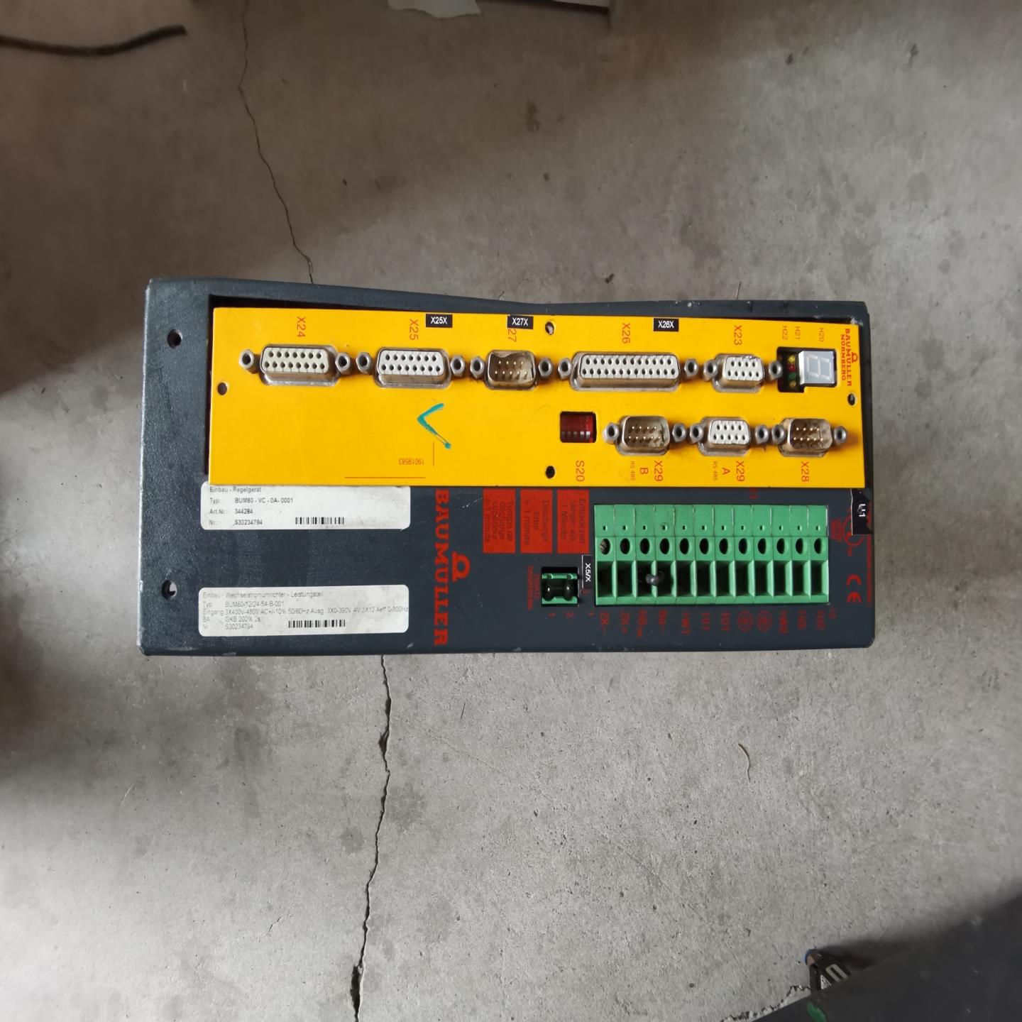 BAUMULLER苞米勒驱动器，物品实图拍摄，具体详情如图议