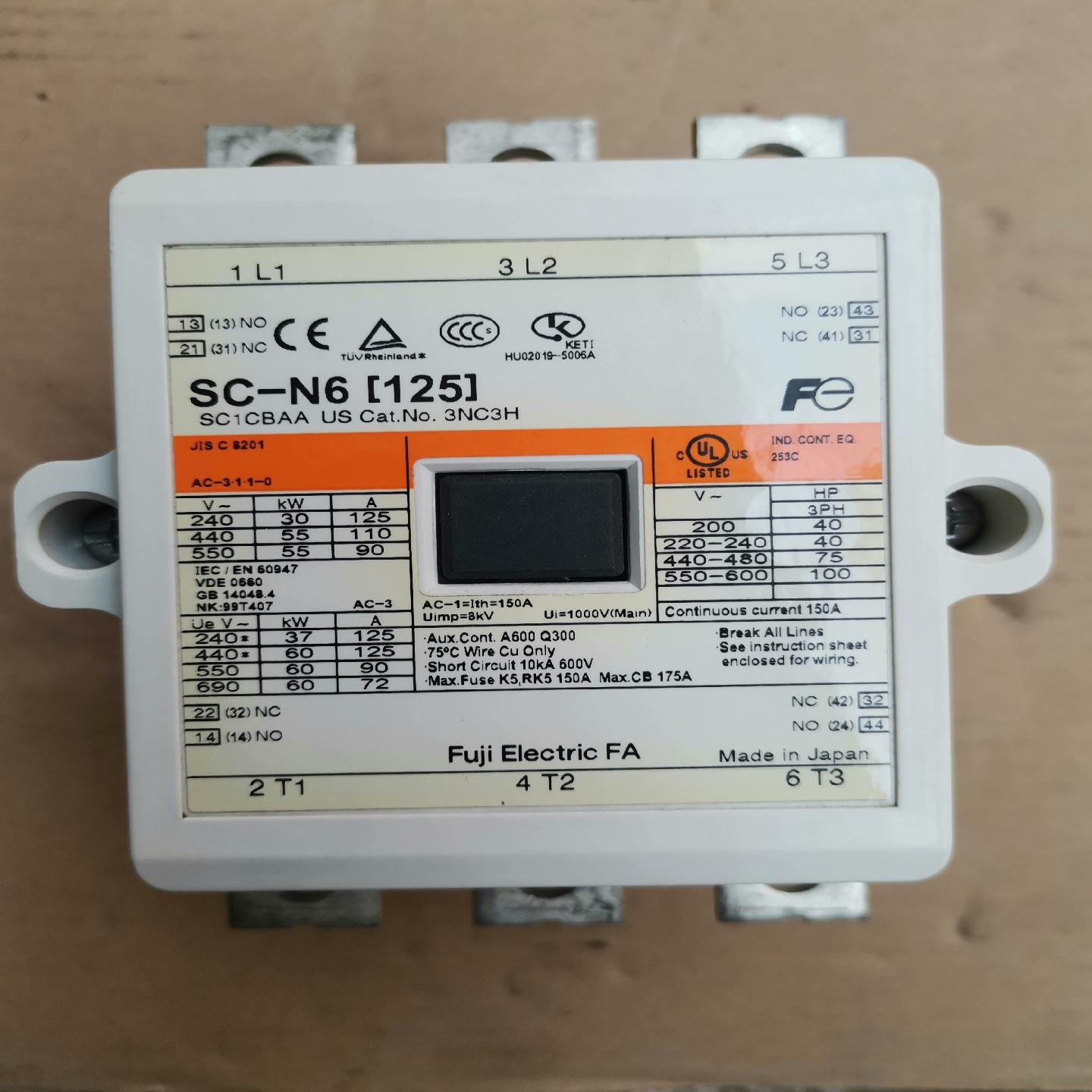 富士接触器SC-N6(125)，电压220v，图片实拍，现货
