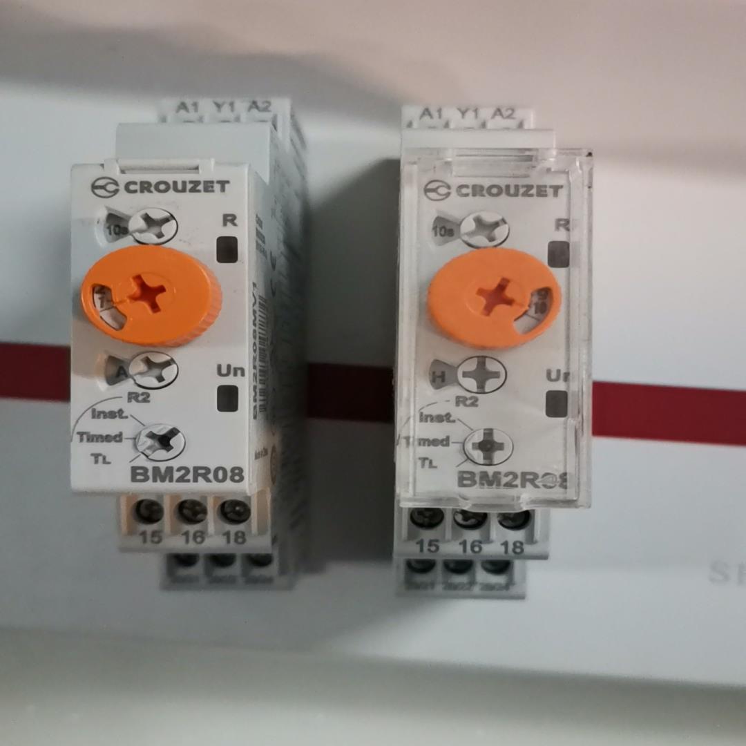 88830203 BM2R08MV1 时间继电器