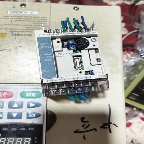 {莱茵电子商行}三菱PLC   包邮  拆机