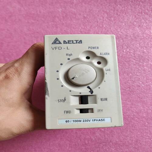 [德峰]220VFD001L21A台达V100W变频器，