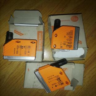 原装正品德国易福门镜面反射传感器O5P500 ,全新包装盒的