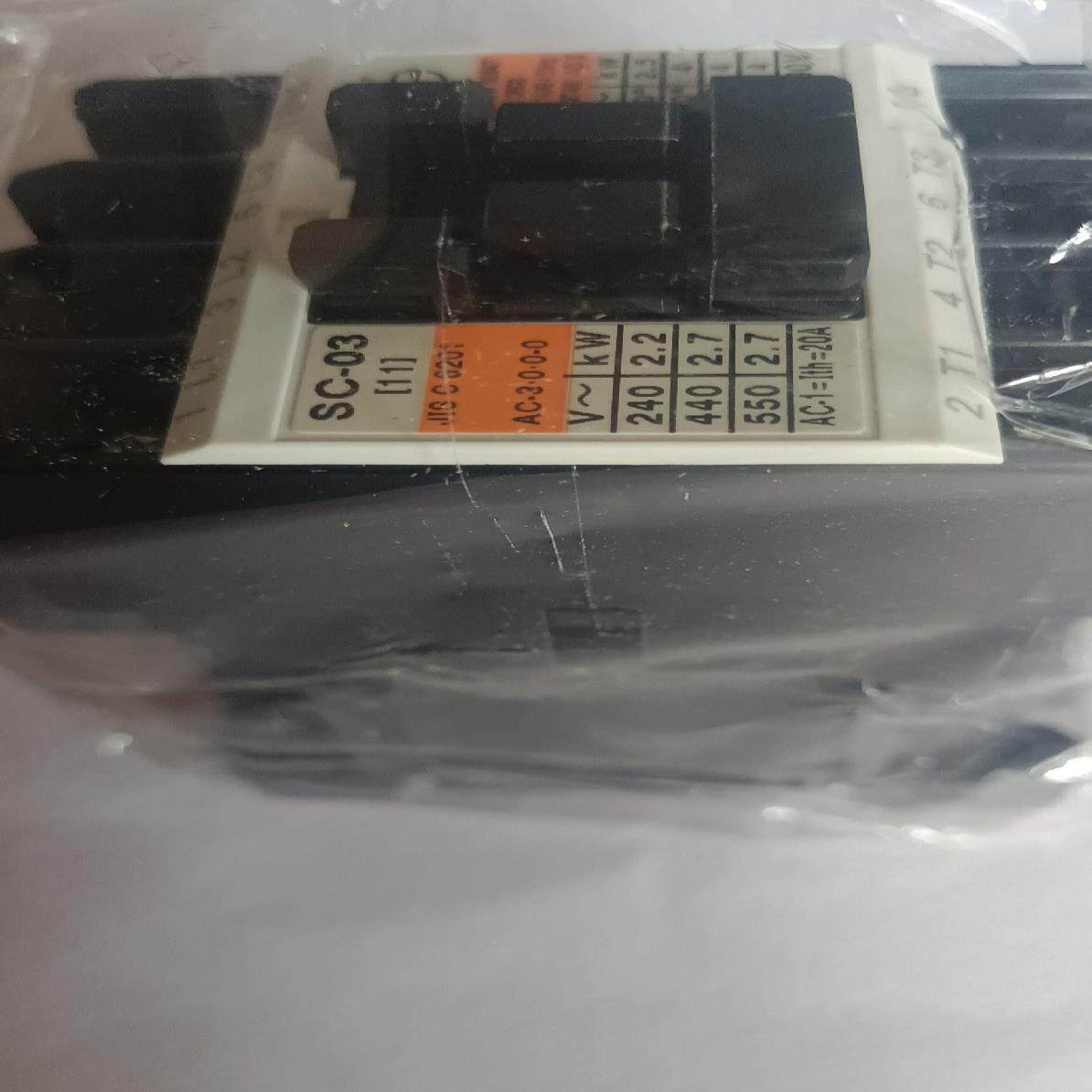 富士三极交流接触器SC一03，SC一N3 AC220一240