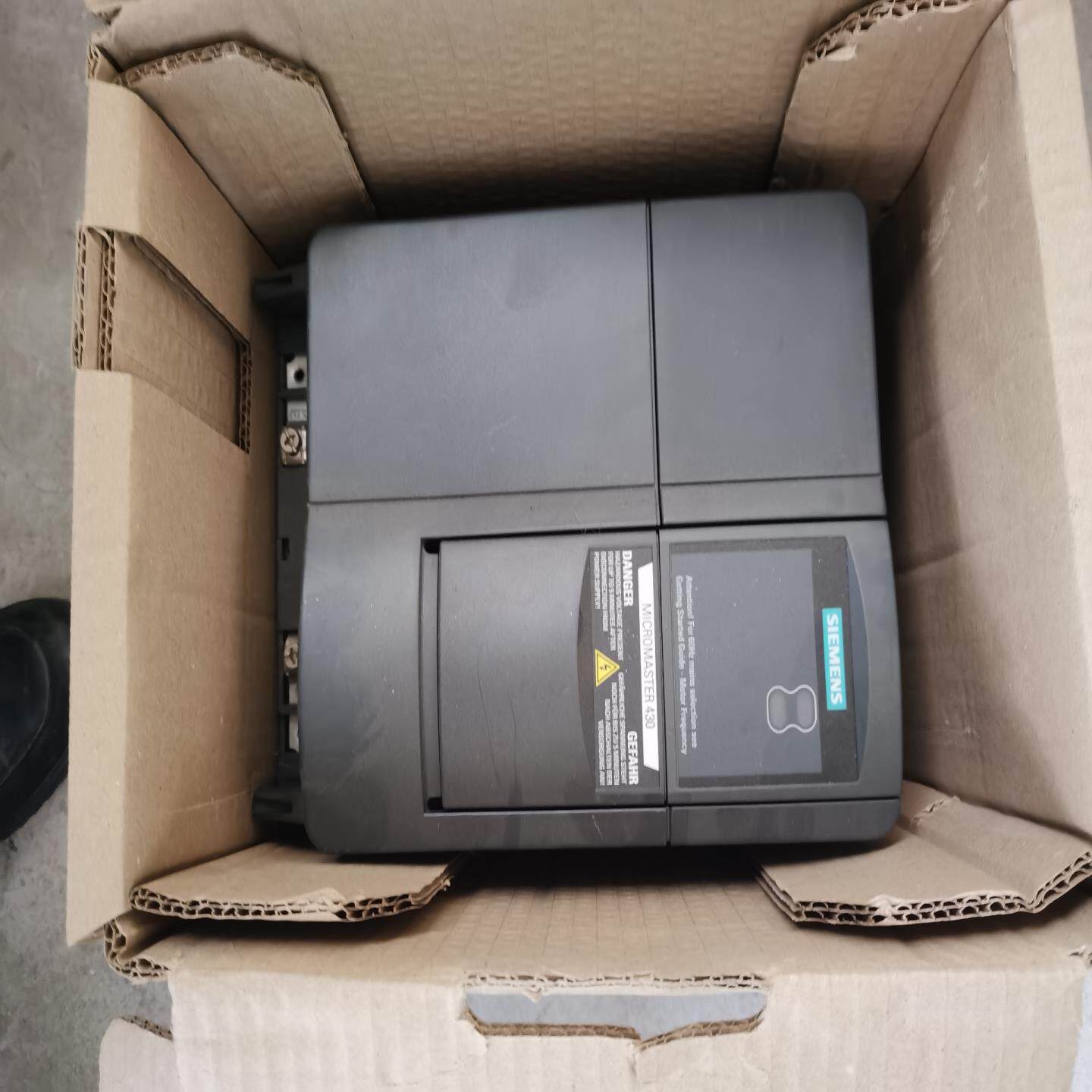 （设备配件）一一西门子SE6430无包装盒12变频器uD31cA