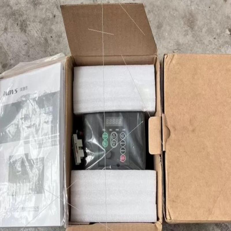 英捷思变频器Y500-Y0015M1 1.5KW 220V全