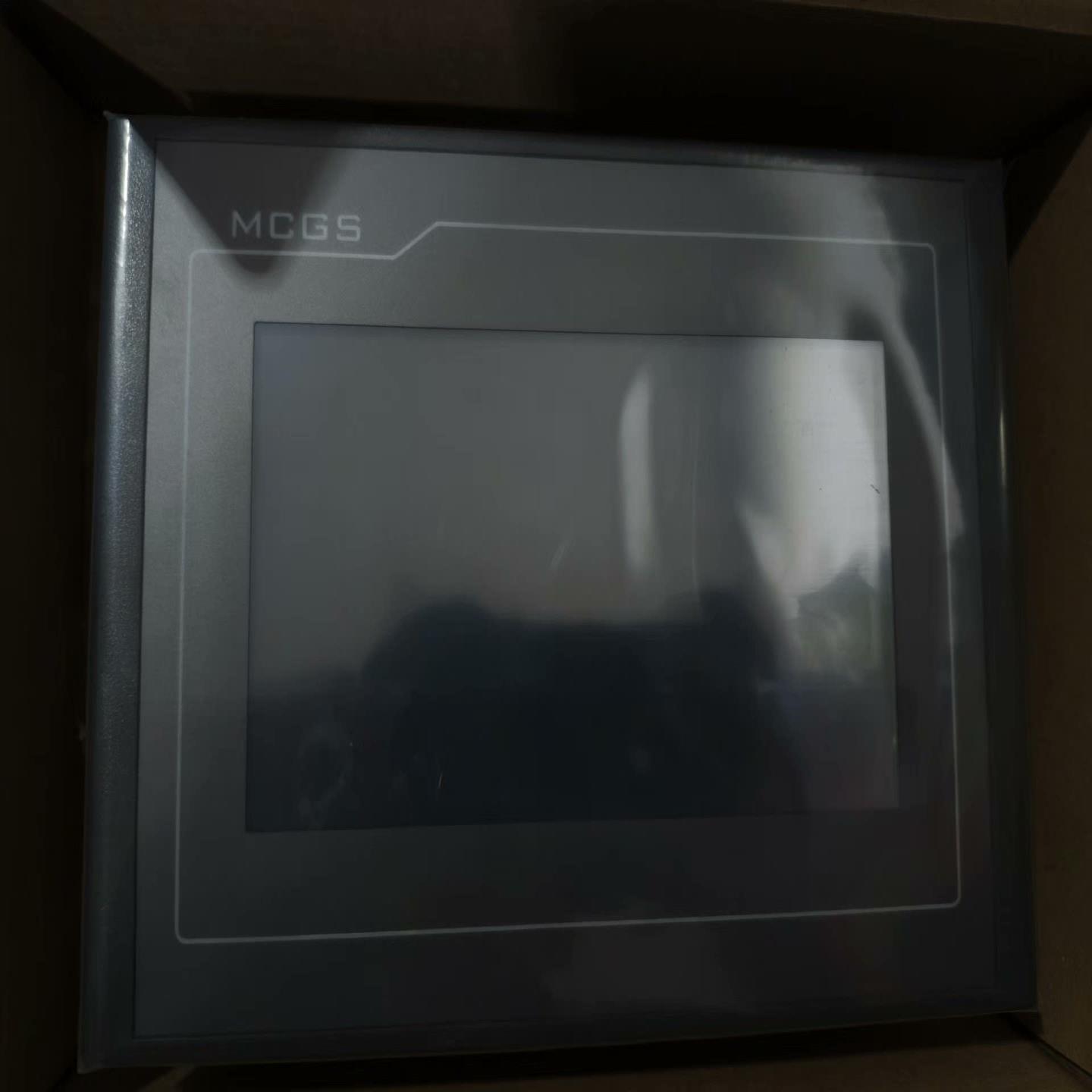 昆仑通态全新屏TPC7062TD