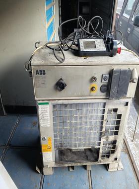 机器人控制柜S4CPLUS   M2000物品实物