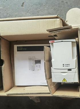 变频器ACS355-03E-02A4-4 750w