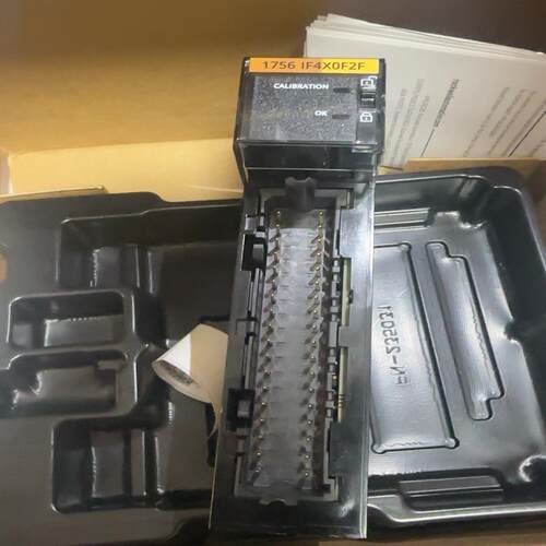 AB罗克韦尔1756-IF4FXOF2F22年出生！全新未使