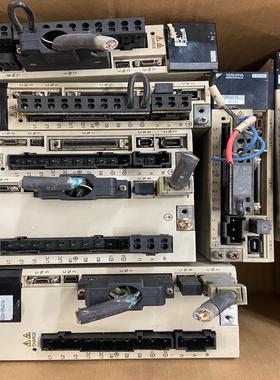 [德峰]，SGDVR8A01A002000，400功w驱动器2安川-