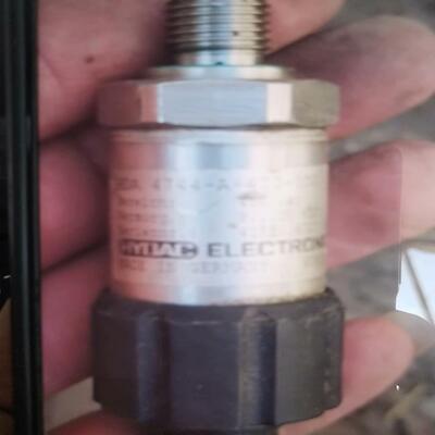 （设备配件）HYDAC  压力传感器 HDA4744-A-400-000