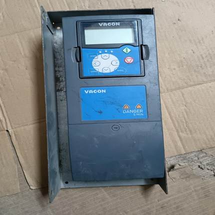 伟肯变频器MC00161,，成色如图。便宜处理有兴趣