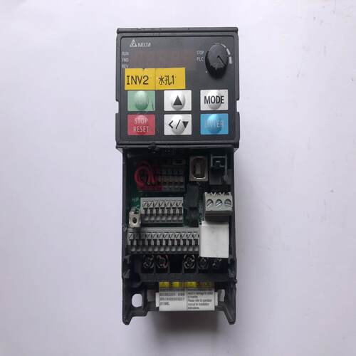 台达MS300变频器型号VFD1A6MS21ANSAA，