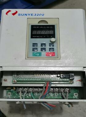 [德峰]拆机日业变频器SY3200_G7R5---T4，7.5KW，