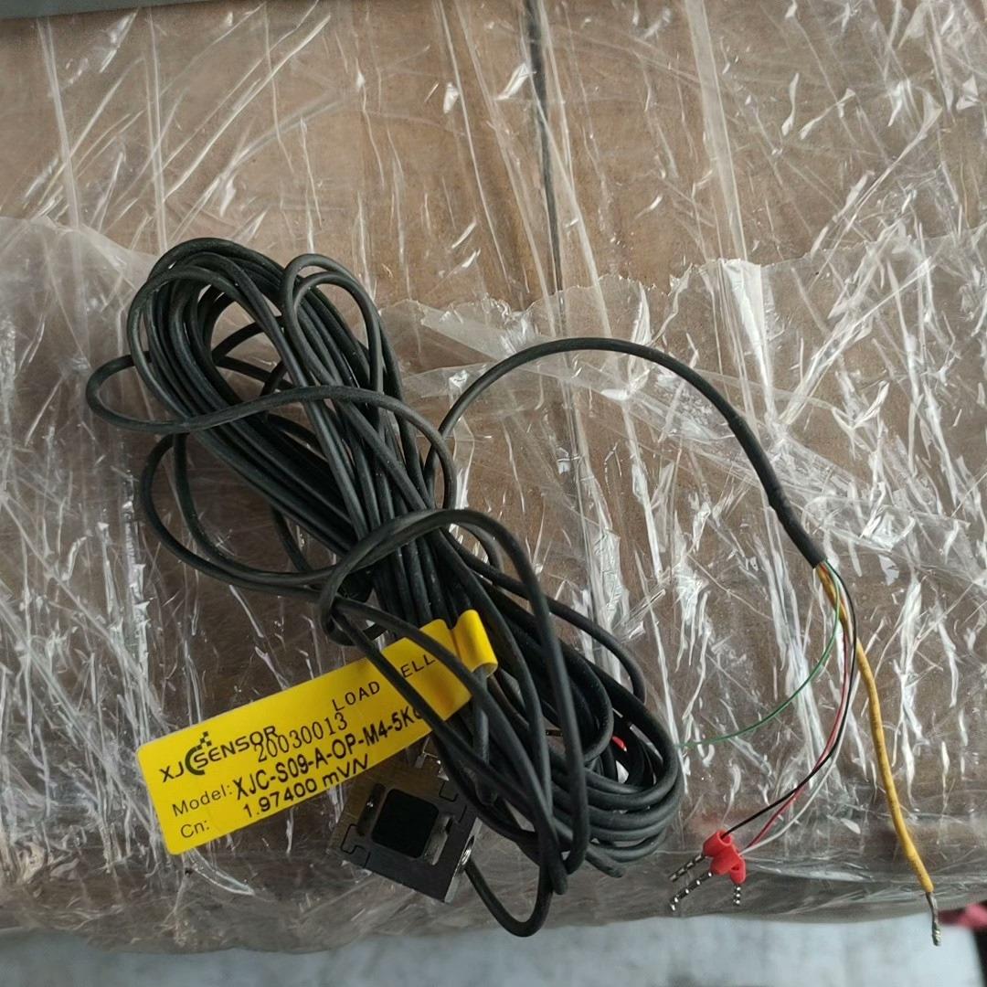 鑫精诚压力感应器，型号为XJC-S09-A-OP-M4-5K