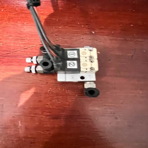 原装正品电磁阀VQ110-5G