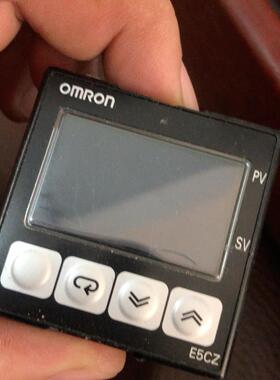 温控仪  E5CZ-02MT