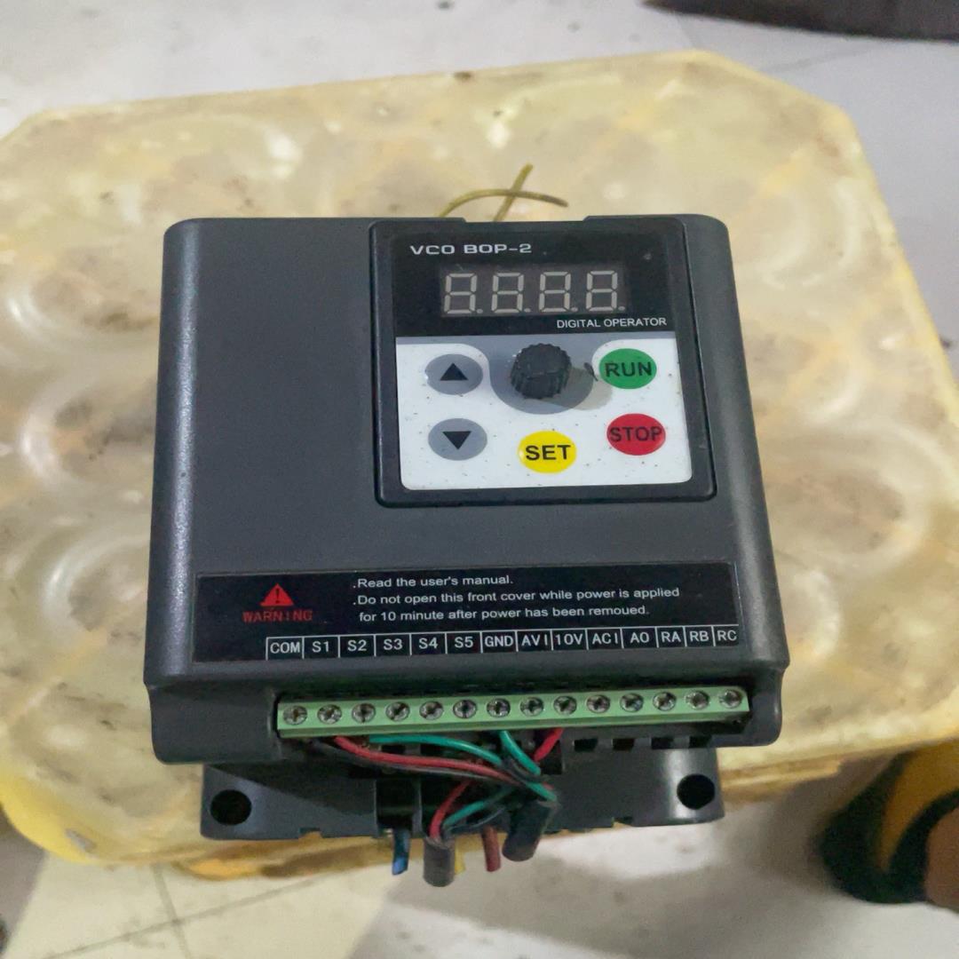 鑫盛达变频器2.2kw鑫盛达XSF350-2.2G1