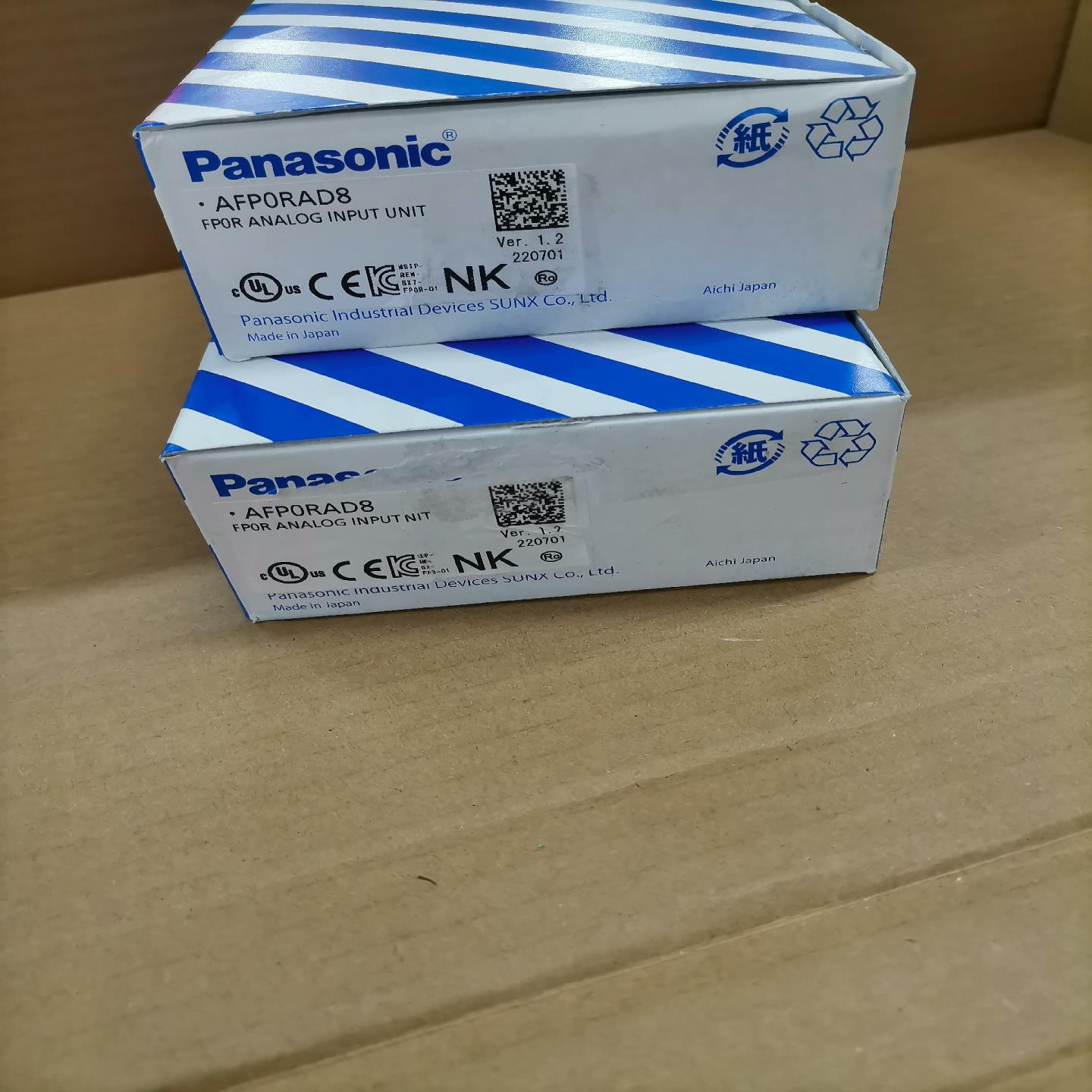 AFP0RAD8  FP0R-AD8全新原装正品 ，里外编号