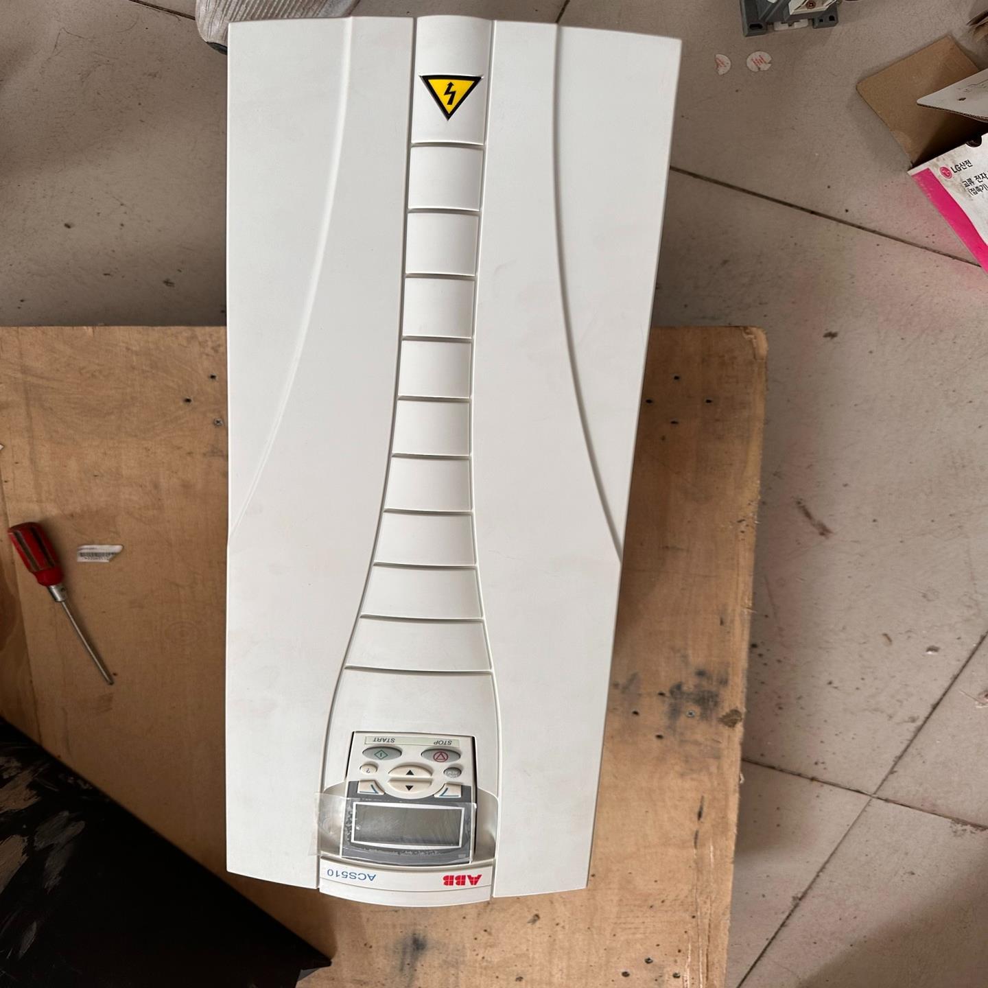 ABB变频器ACS510 37kw 成色9.5成新