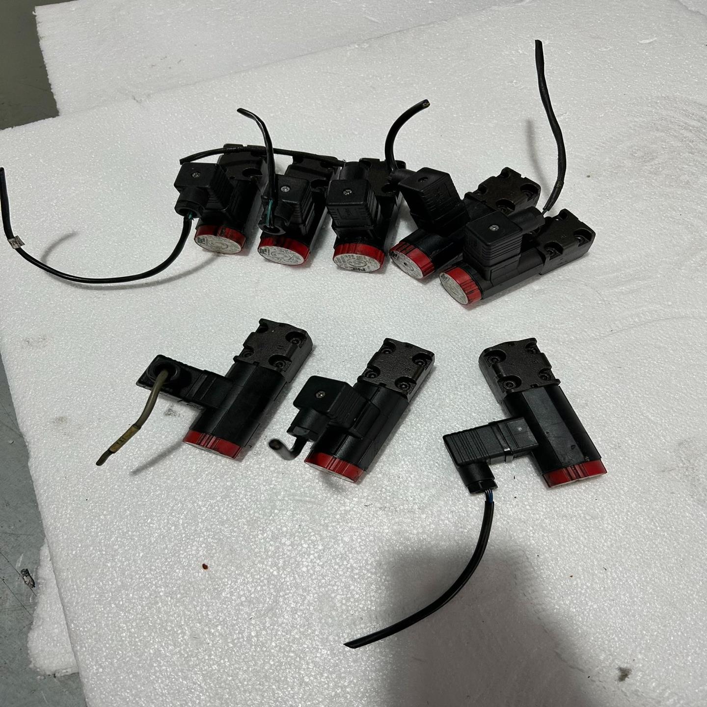 （设备配件）福伊特WE17,WE257电磁阀8个,具体型号见后面8张图，