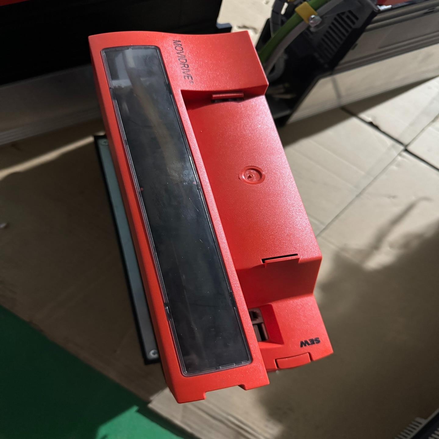 MDX61B0110-5A3-4-0T SEW变频器，实