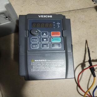 v伟创kw AC60E－380 －0.75T3R75G 一台 德峰