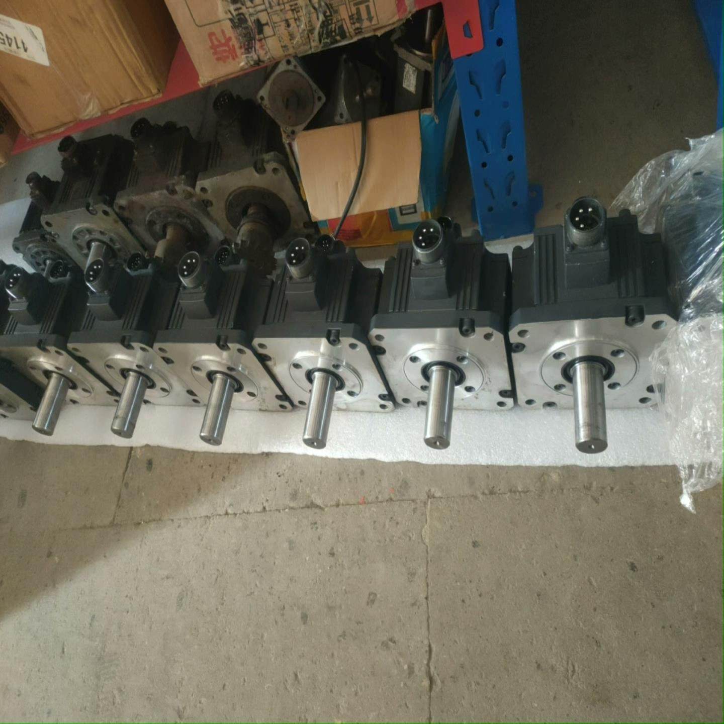 三菱伺服电机HC-SFS202    HC-SFS202B